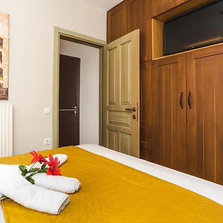 Twinstars Maisonette *