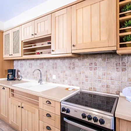 Twinstars Maisonette