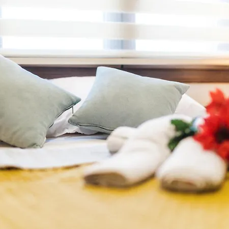 Twinstars Maisonette *