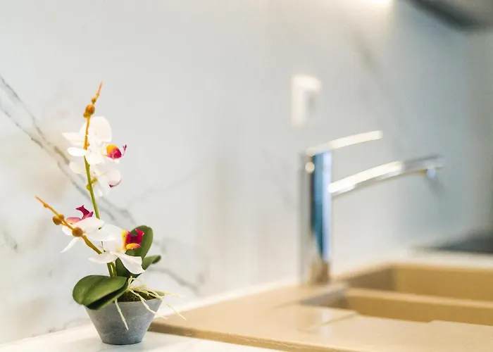 Twinstars Maisonette