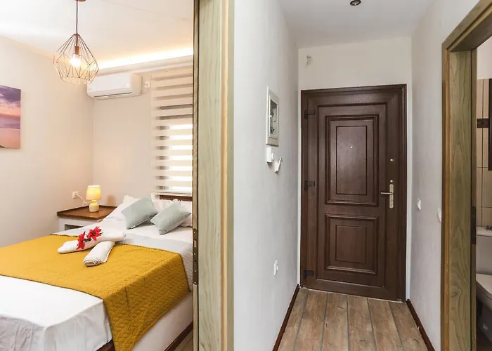 Twinstars Maisonette