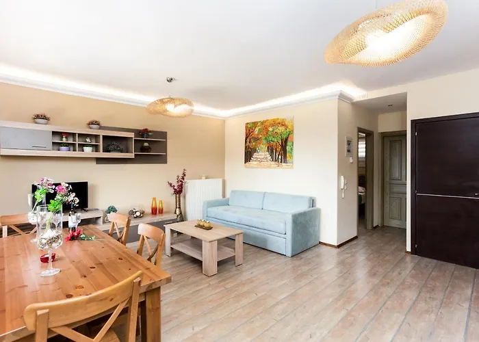 Twinstars Maisonette