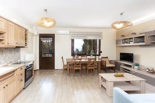 Twinstars Maisonette Semesterbostad *