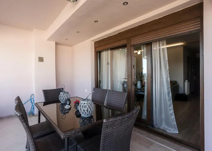 Twinstars Maisonette *