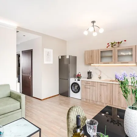 Twinstars Maisonette